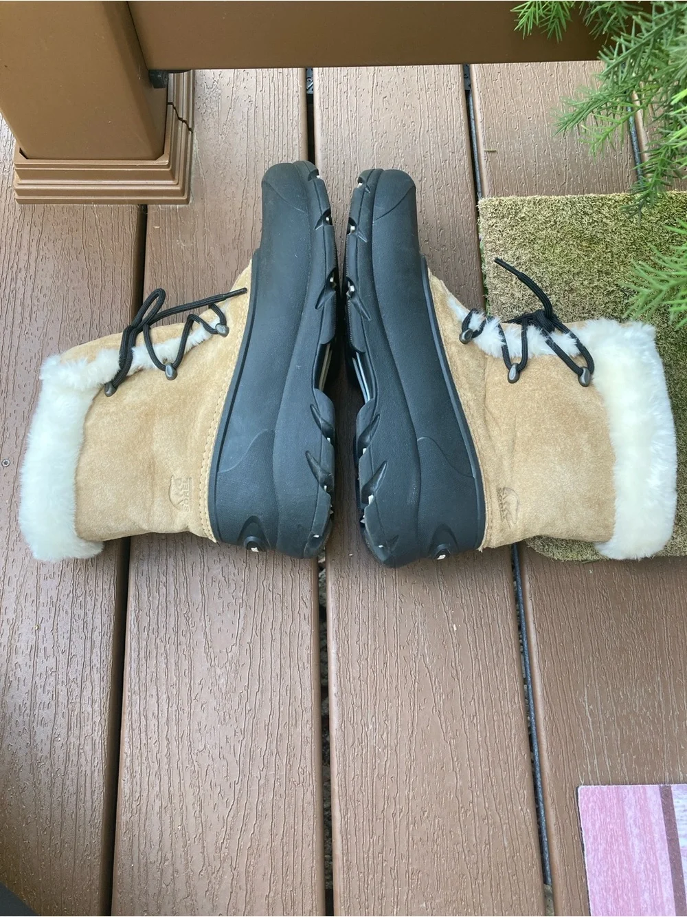 Sorel Size 11 Snow Angel Lace insulated winter boots
